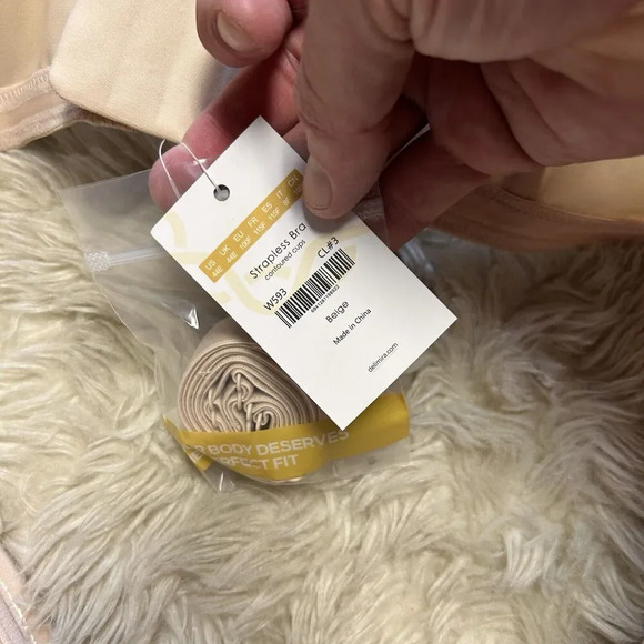 New Delimira Bra Women's 44E Beige Strapless Contoured Cups Padded Underwired - Picture 5 of 5